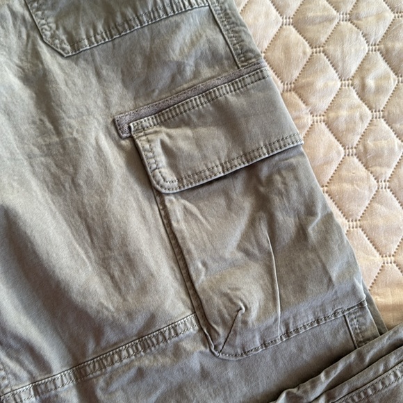 Hollister LOW-RISE BAGGY CARGO PANTS waist 29/8 light brown - Picture 3 of 4